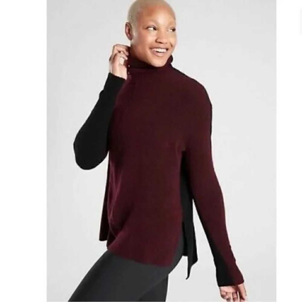 Athleta Transit Colorblock Turtleneck Sweater in Merino Wool-Blend XS